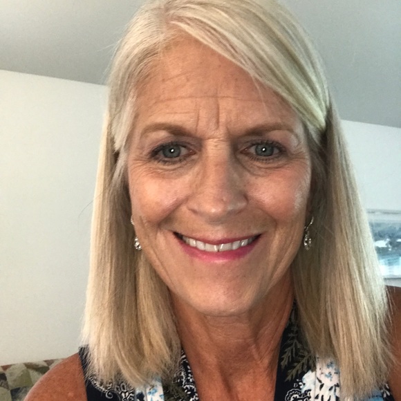 Meet your Posher, Sheri - Picture 1 of 2